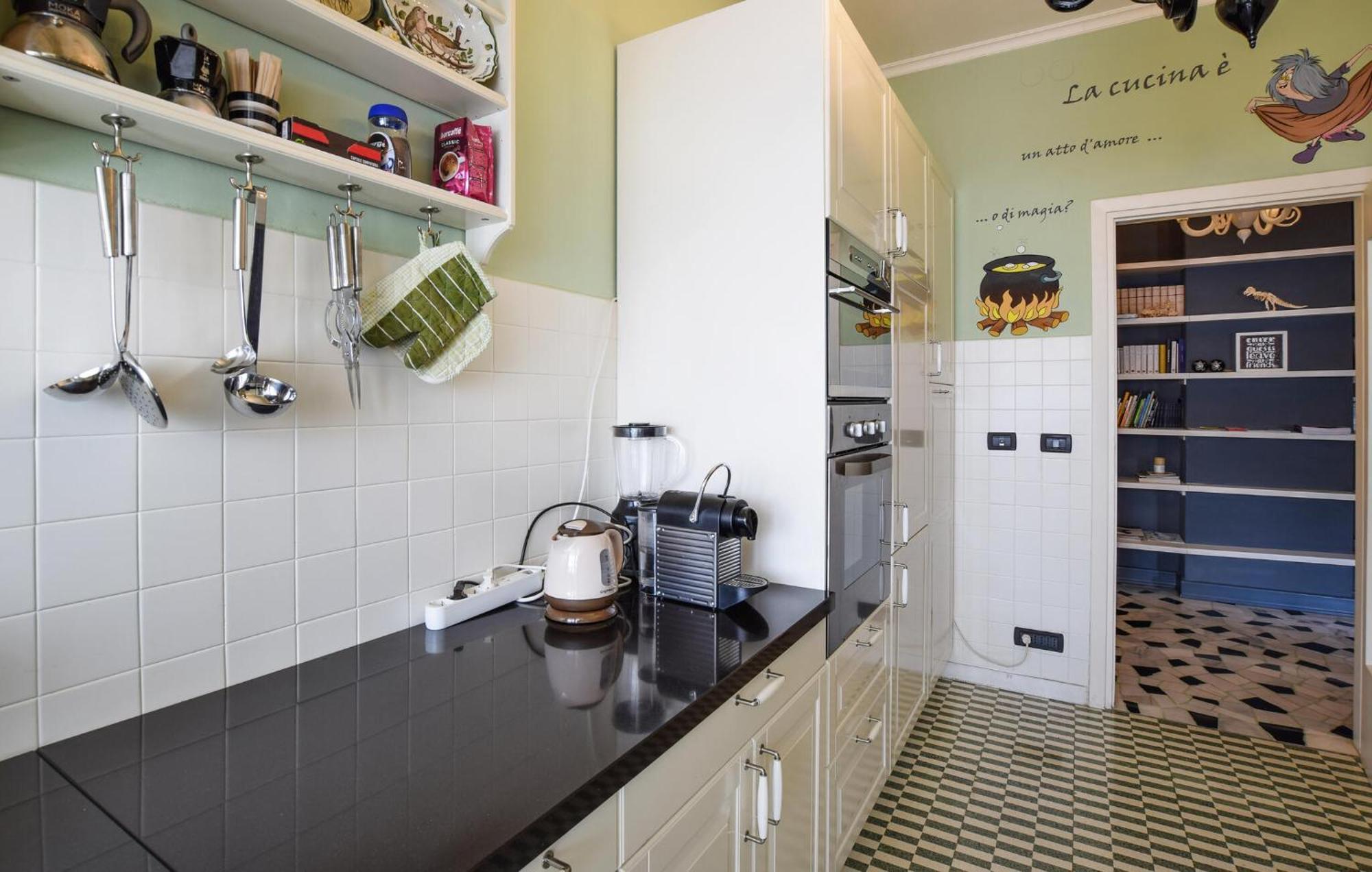2 Bedroom Cozy Apartment In Гориция Экстерьер фото